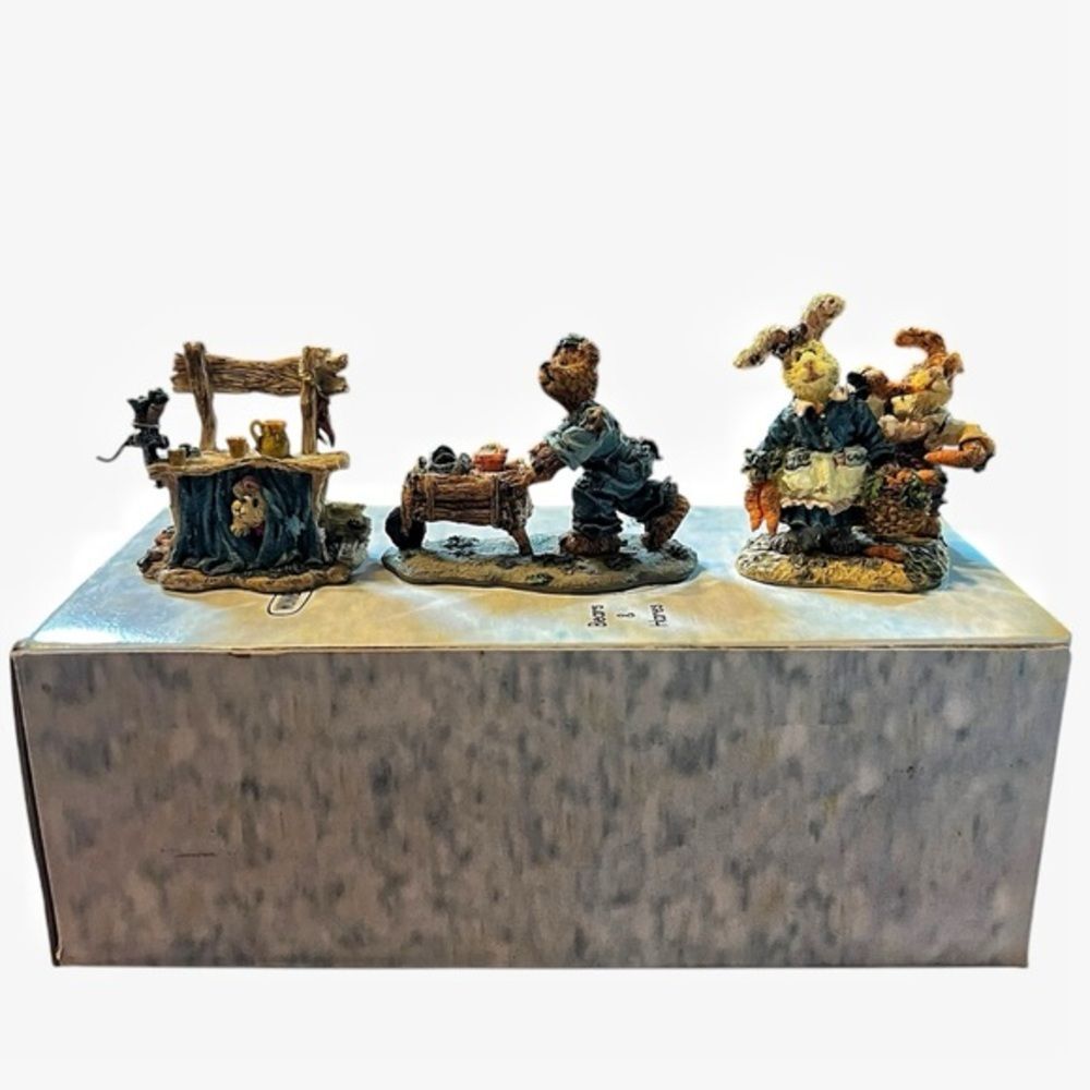 Boyds Bears Wunnerful Village Accessory Stuff Figurines Style #19514-1